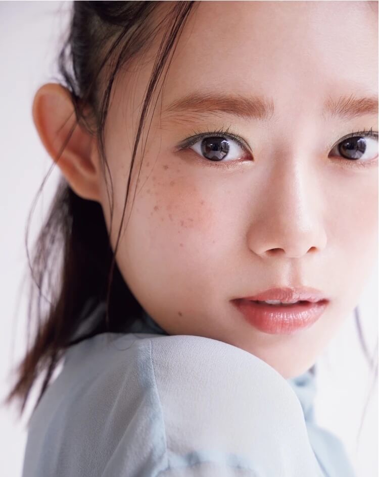 杉咲花 そばかす
